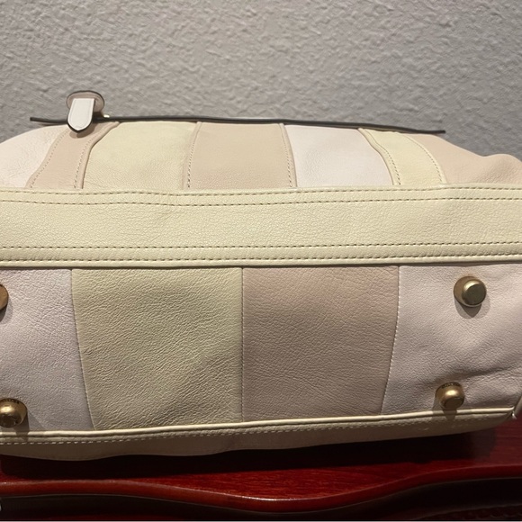 1941 Shuffle Colorblock - Picture 2 of 5